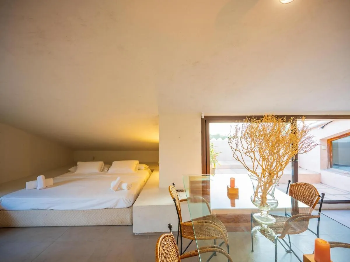 Dom wakacyjny Character Filled Villa With Mature Garden Marbella
