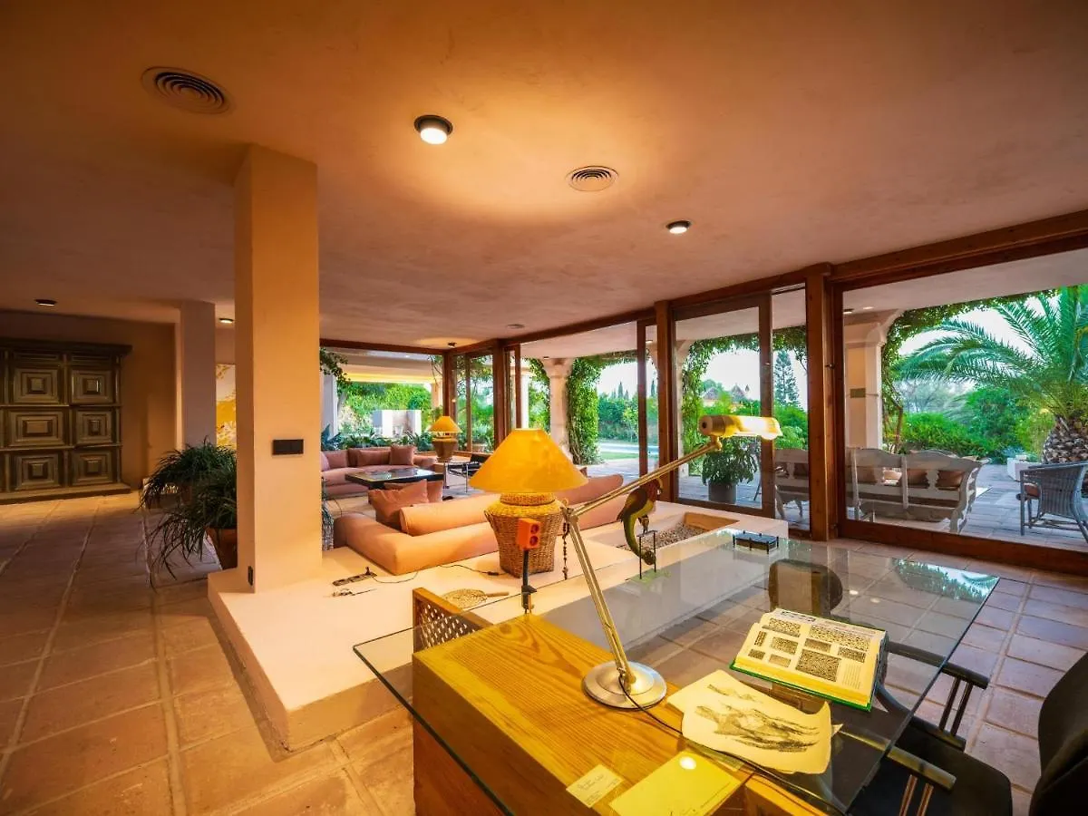 Holiday home Character Filled Villa With Mature Garden Marbella Spain