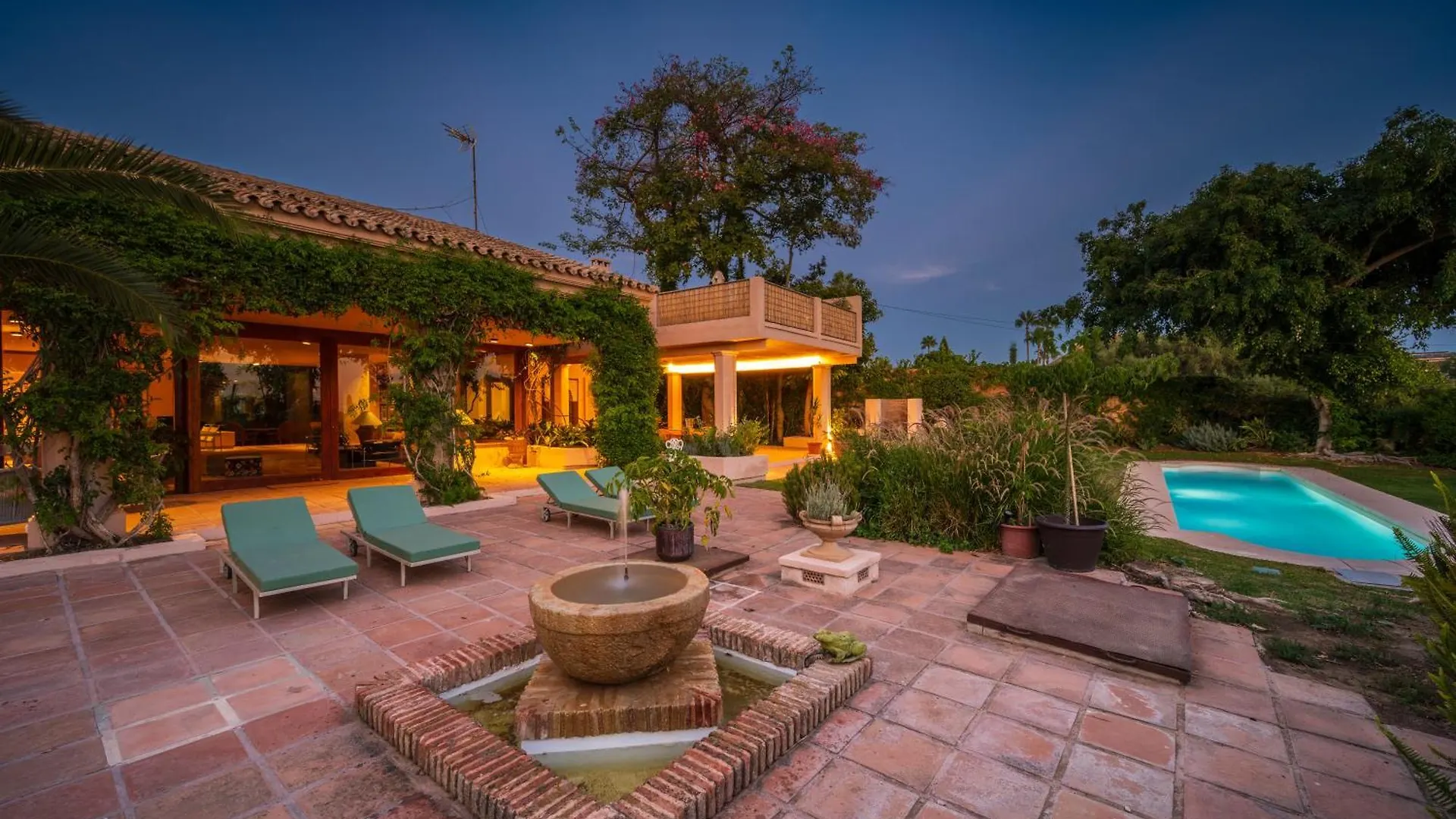 Holiday home Character Filled Villa With Mature Garden Marbella Spain